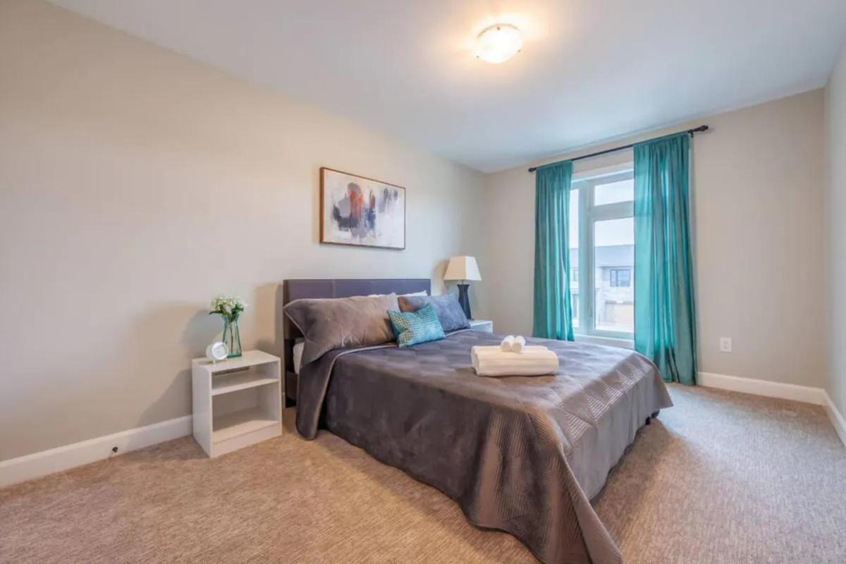 Modern 3bdr 3 Bath, Garage, Backyard, Theater Appartamento *